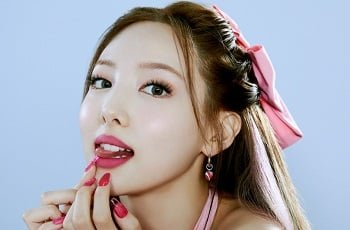 สามีในการเดินทางธุรกิจภรรยาและพี่ชาย -ในกฎหมายที่หลงใหลซึ่งกันและกัน