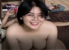 ลูกสาวทารกแรกเกิดสองคนถูกพ่อเลี้ยงของเธอดูด